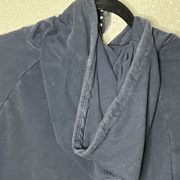 The North Face Hoodie Sz Large - Picture 5 of 6